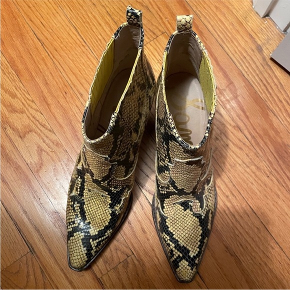 Western style ankle boots - Picture 2 of 5